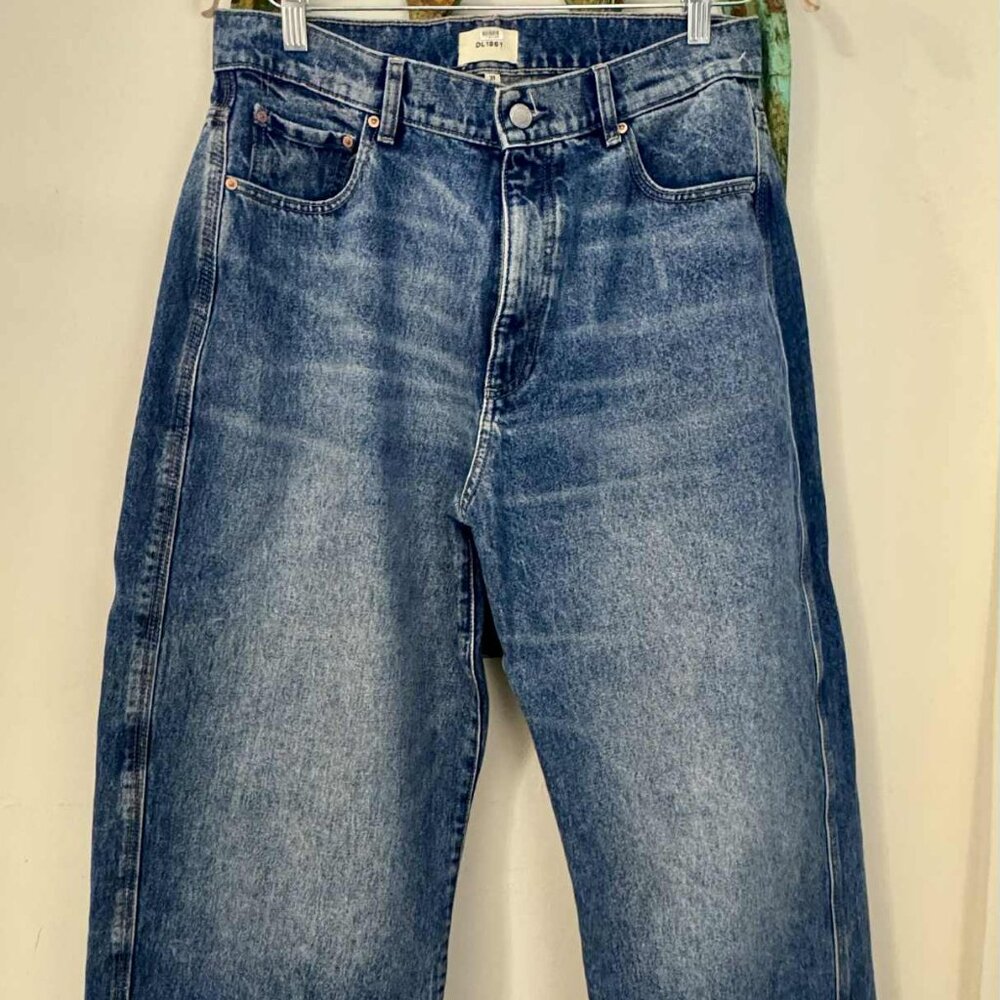 DL1961 Wide-Leg Jeans in Classic Blue Denim (Size 31 / 12–14) - Picture 3 of 10